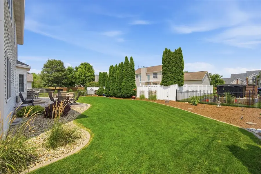 46 Conway Circle, Bloomington, IL 61704 - #3
