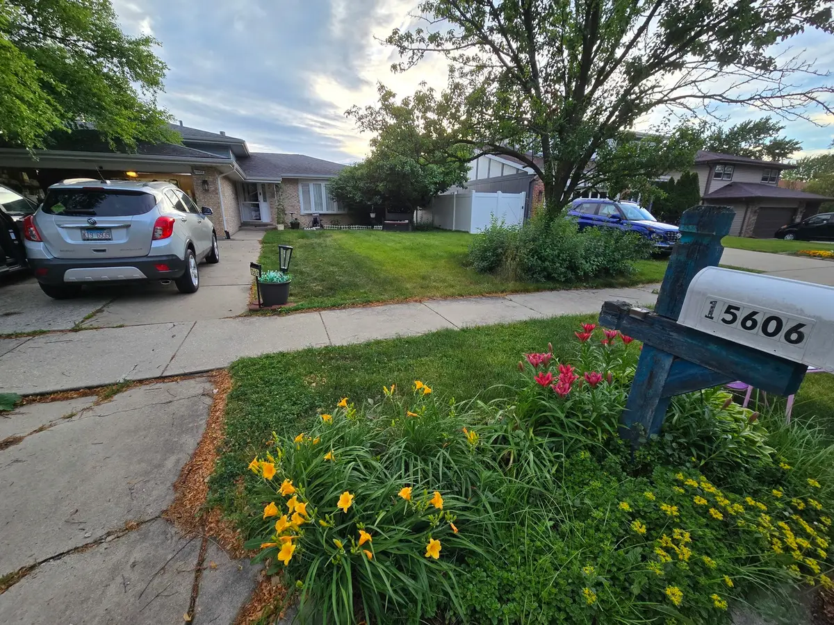 15606 Vista Drive, Oak Forest, IL 60452 - #1
