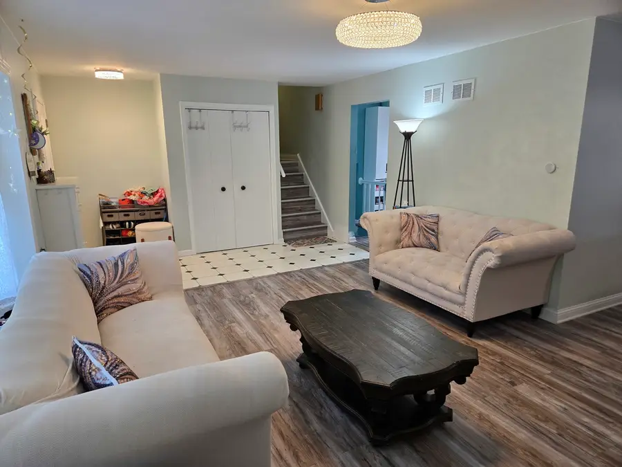 15606 Vista Drive, Oak Forest, IL 60452 - #3