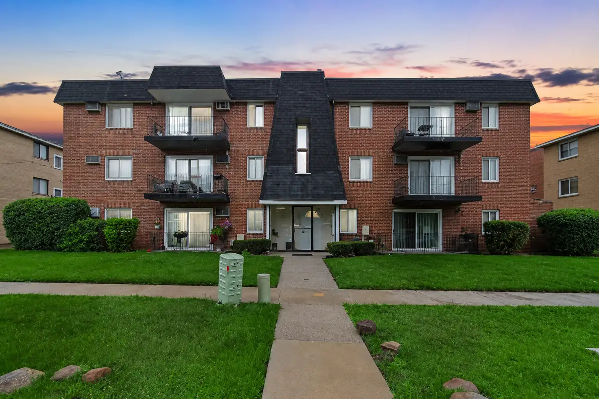 12850 Crestbrook Court #10, Crestwood, IL 60418 - #1
