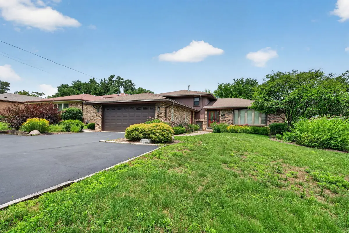 8118 Gladys Lane, Palos Hills, IL 60465 - #1