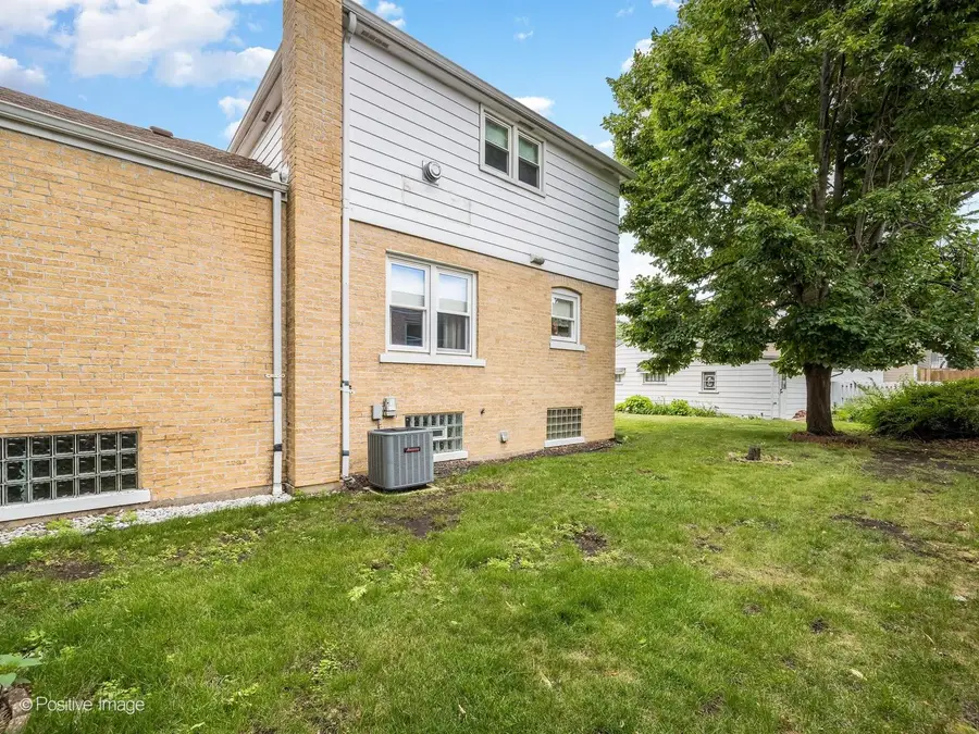 10615 S Albany Avenue, Chicago, IL 60655 - #3