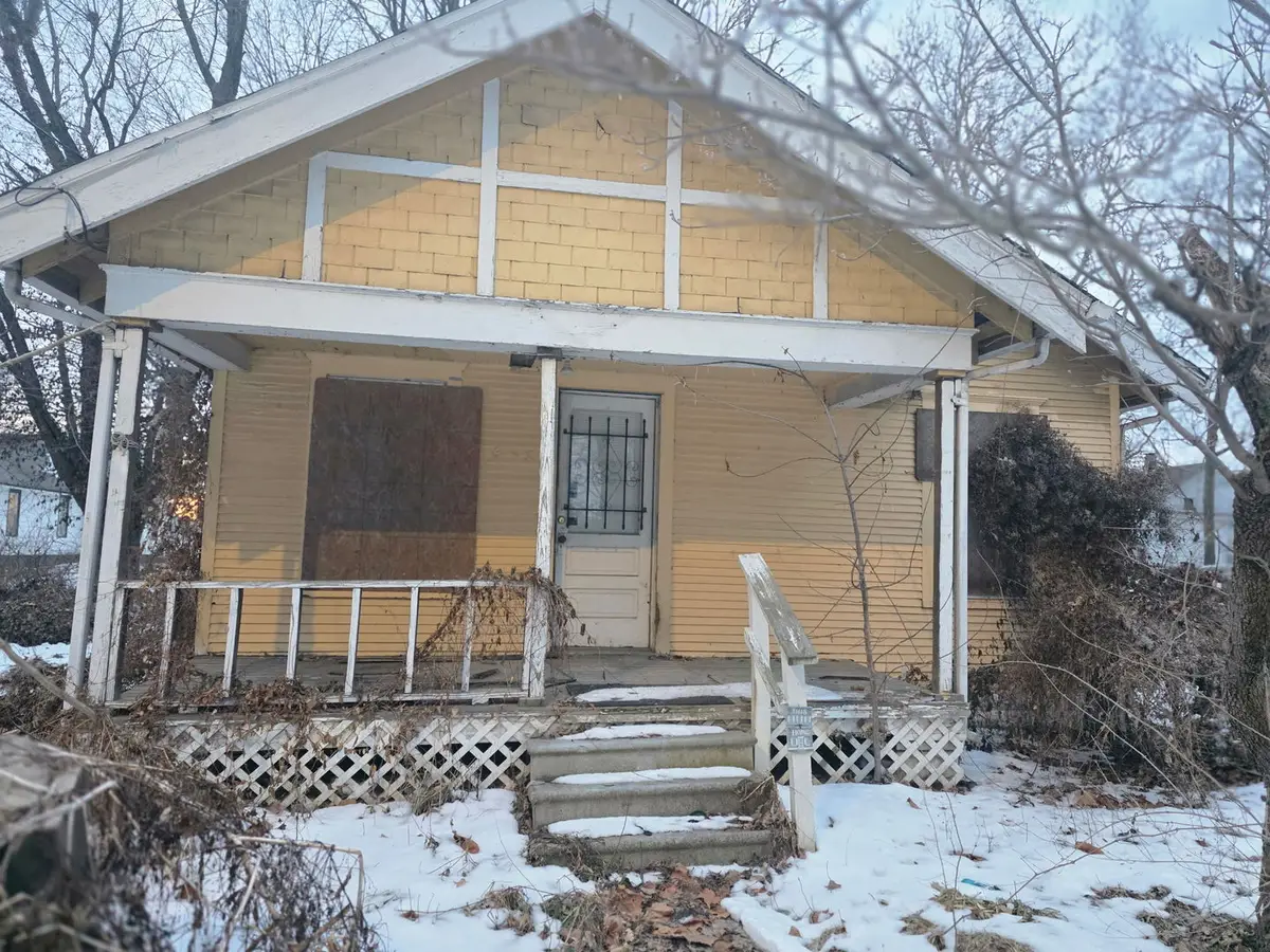 612 S Jackson Street, Decatur, IL 62521 - #1