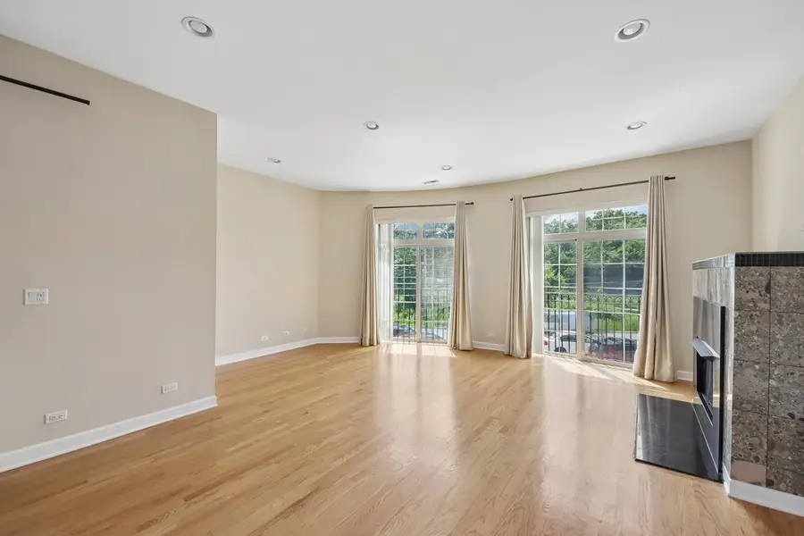 6425 W Touhy Avenue #2C, Chicago, IL 60646 - #3