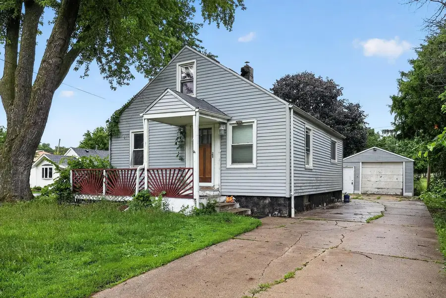 122 Garver Avenue, Rockford, IL 61102 - #2
