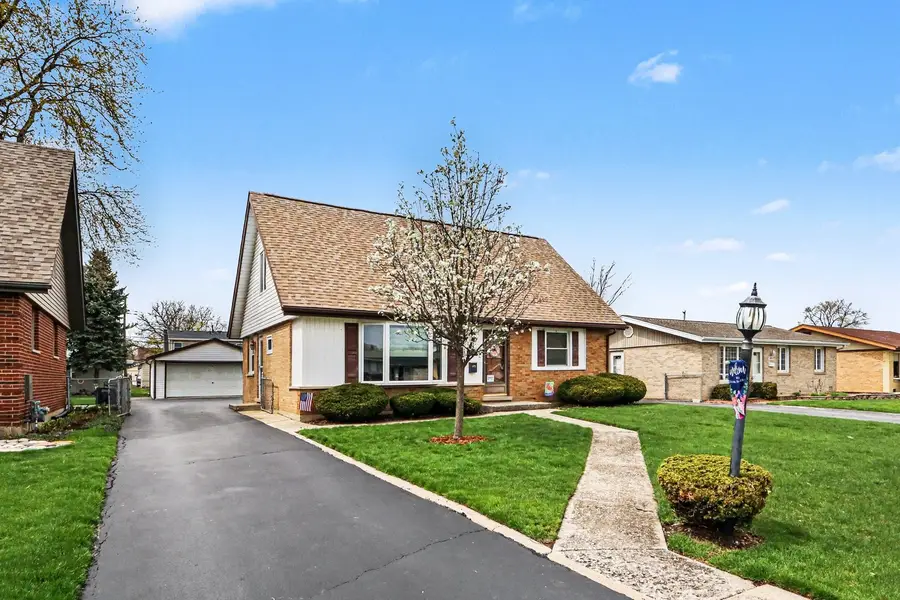 13124 Forestview Lane, Crestwood, IL 60418 - #2