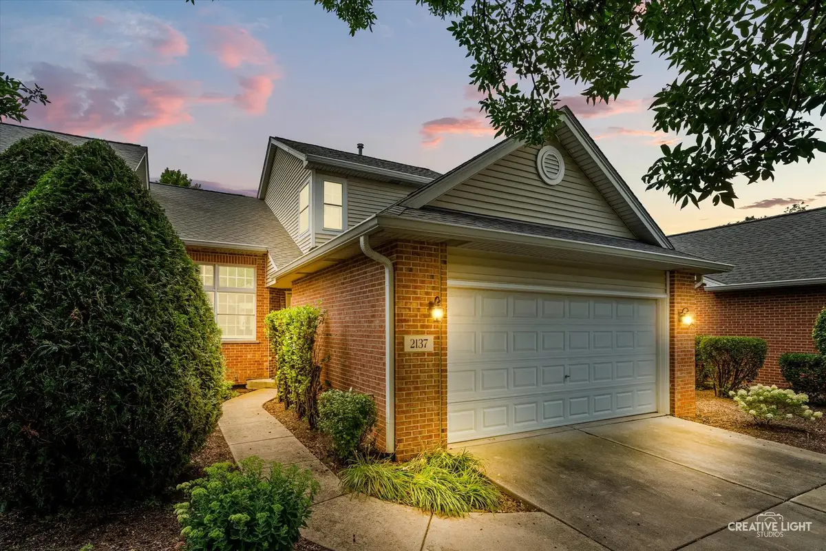 2137 Prairie Lane, Woodridge, IL 60517 - #1