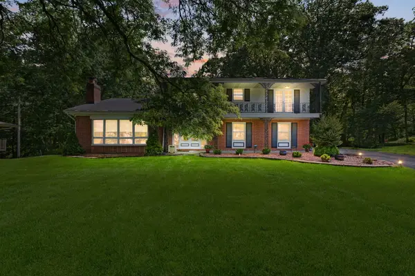 20864 Thornwood Drive, Olympia Fields, IL 60461