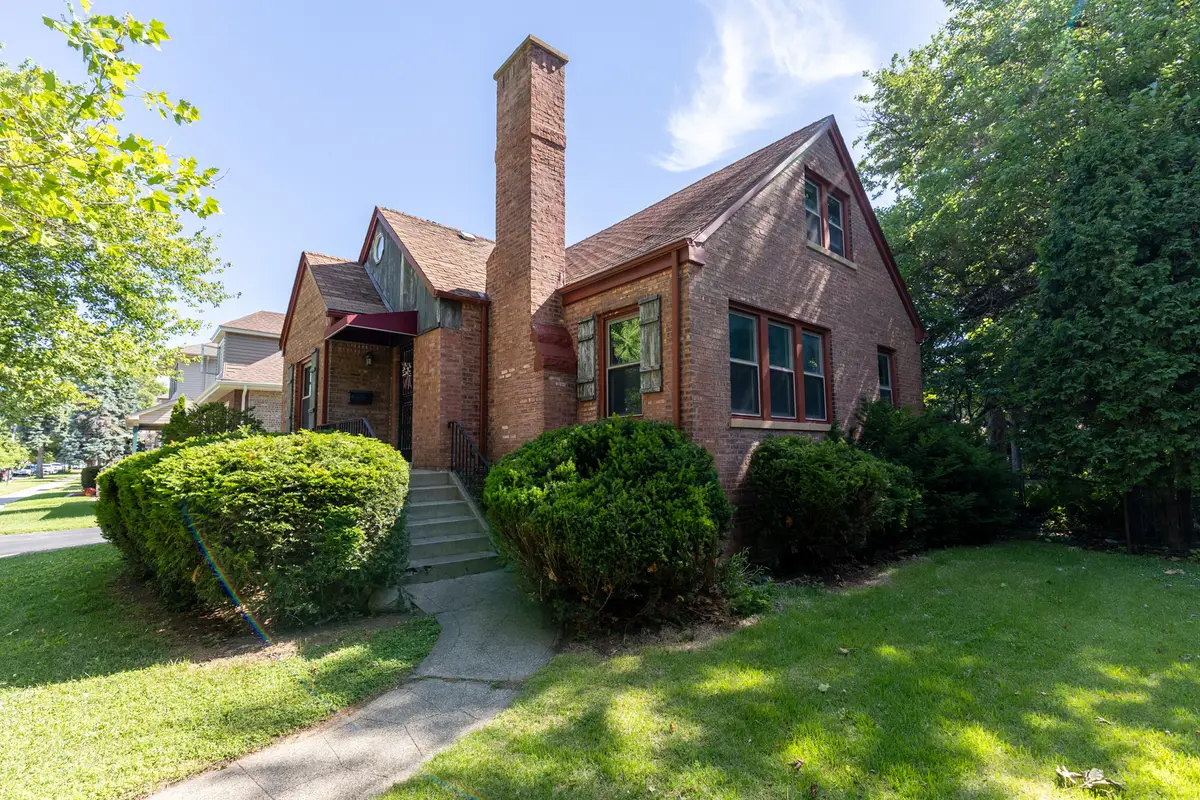 3743 S Highland Avenue, Berwyn, IL 60402 - #1