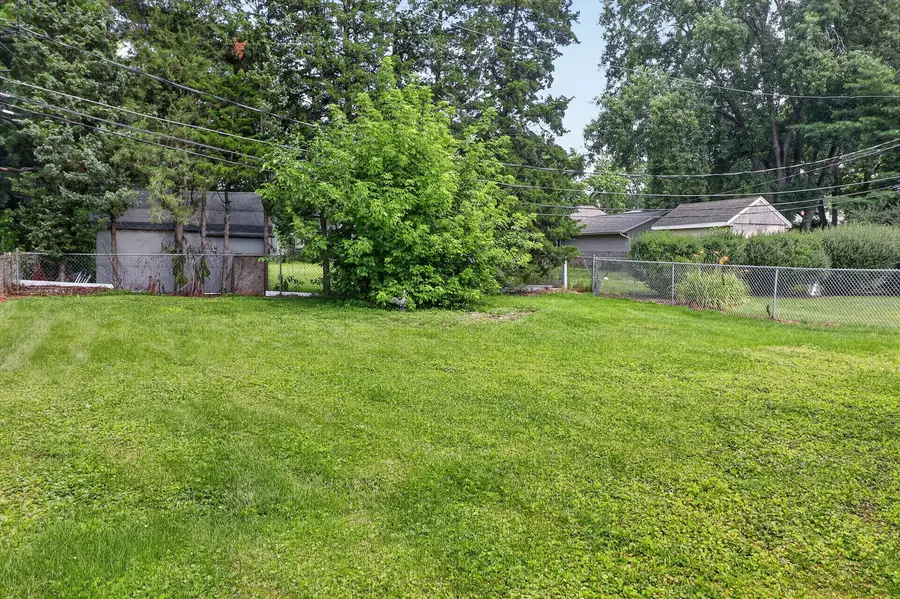 123 S Ellyn Avenue, Glen Ellyn, IL 60137 - #3