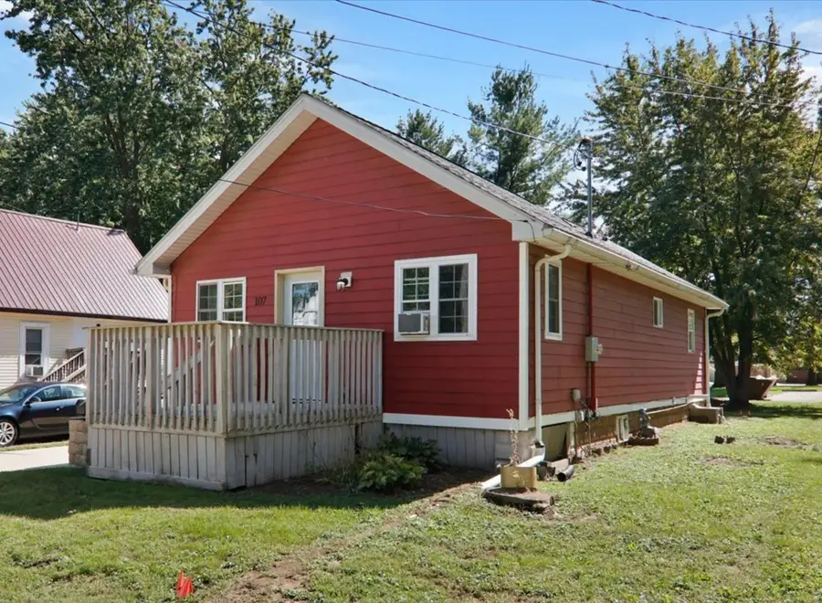 107 E Poplar Street, Normal, IL 61761 - #2