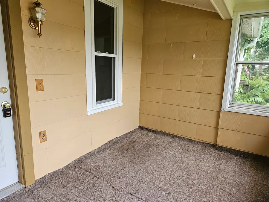 302 E Park Street, Morrison, IL 61270 - #2