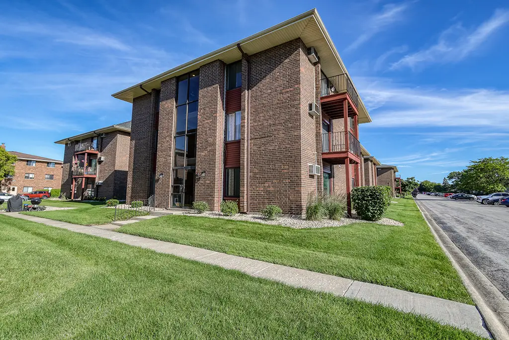 15712 Terrace Drive #3W, Oak Forest, IL 60452 - #1