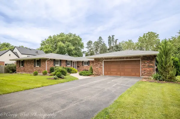 3 Golfview Place, DeKalb, IL 60115
