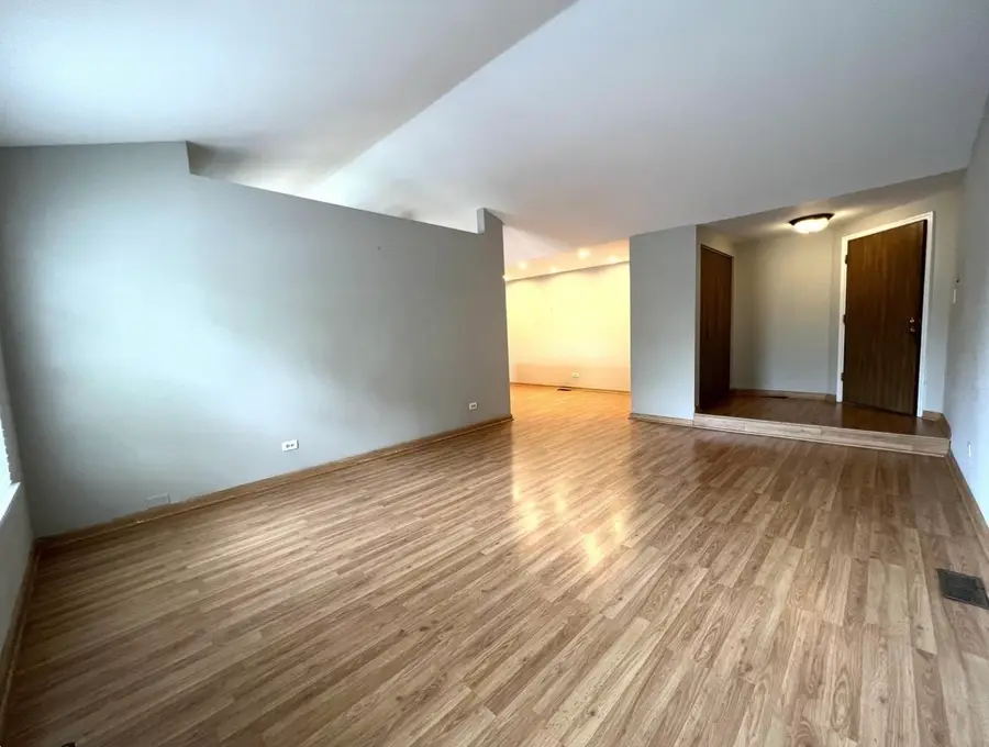 1214 Ballantrae Place #E, Mundelein, IL 60060 - #2