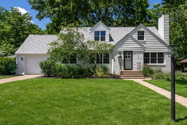 2140 Fairhaven Road, Davenport, IA 52803