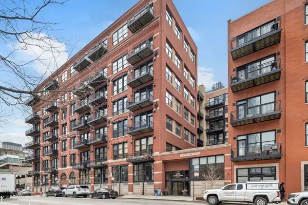 226 N Clinton Street #525, Chicago, IL 60661