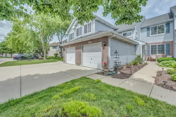 249 Sierra Pass Drive, Schaumburg, IL 60194
