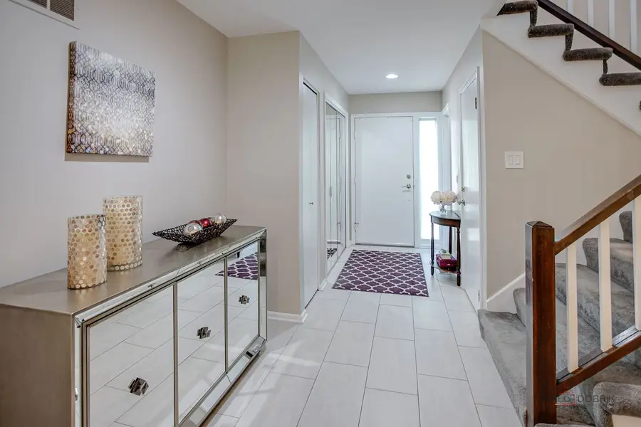 1252 Briarwood Lane, Libertyville, IL 60048 - #3