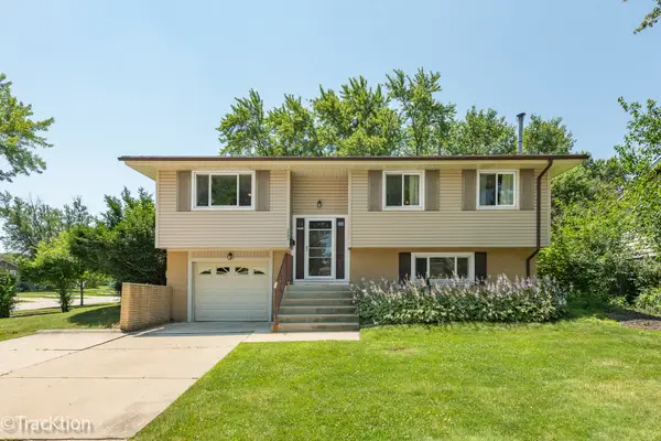 1701 Hartmann Drive, Schaumburg, IL 60193