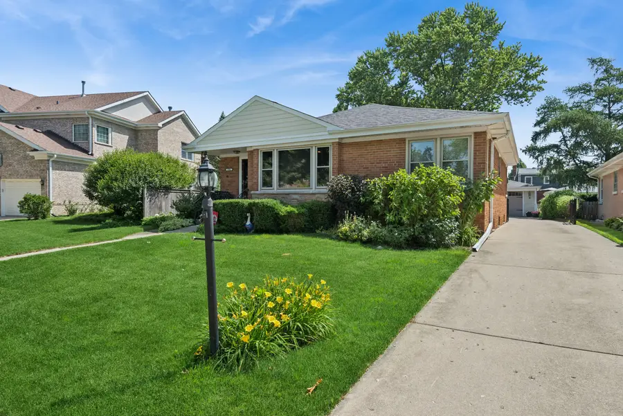 1901 Newton Avenue, Park Ridge, IL 60068 - #2