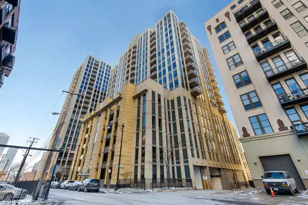 720 N Larrabee Street #1709, Chicago, IL 60654