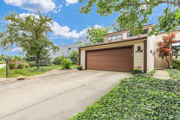 2218 Briar Hill Drive #2218, Champaign, IL 61822