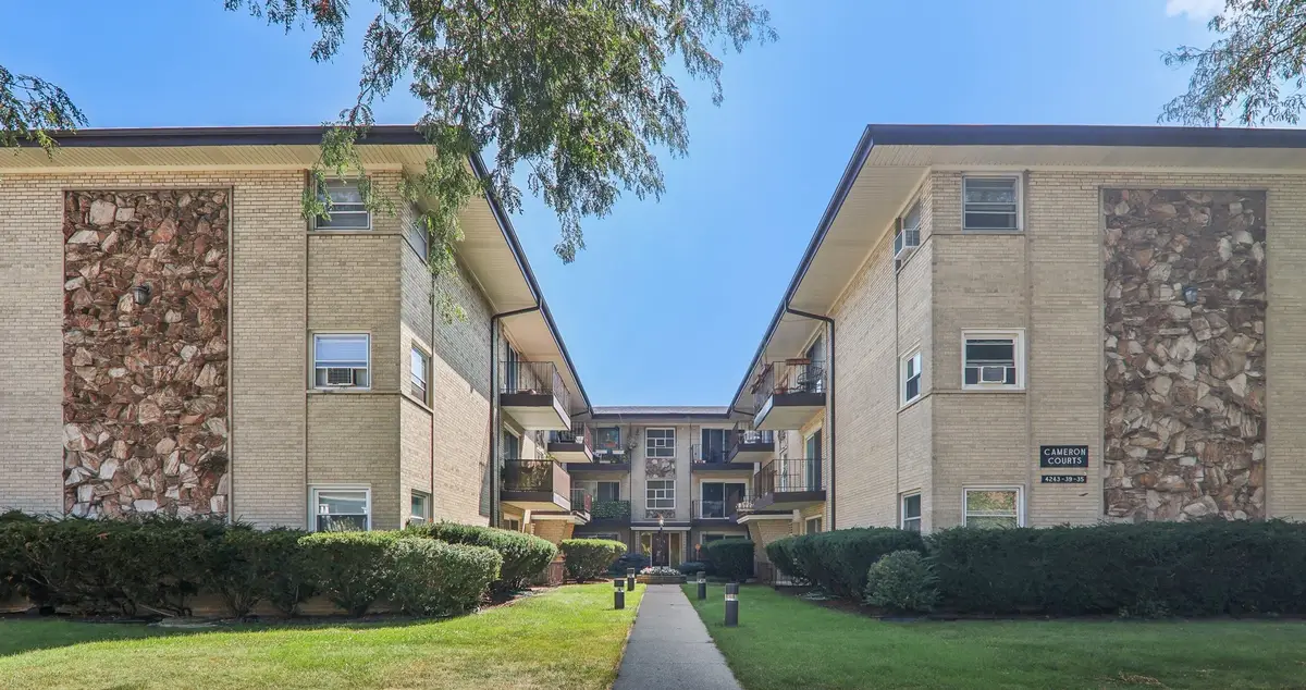 4235 N Kedvale Avenue #2B, Chicago, IL 60641 - #1