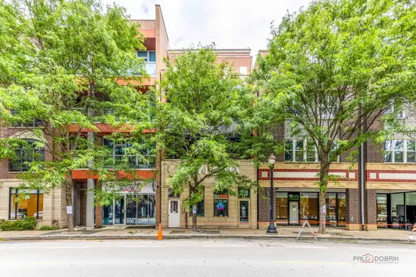 1720 W Belmont Avenue #2, Chicago, IL 60657