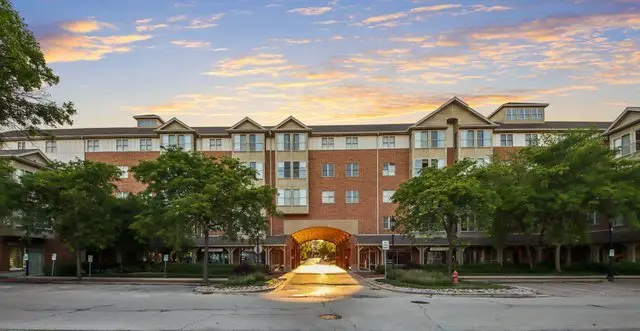 50 N Bokelman Street #535, Roselle, IL 60172 - #1