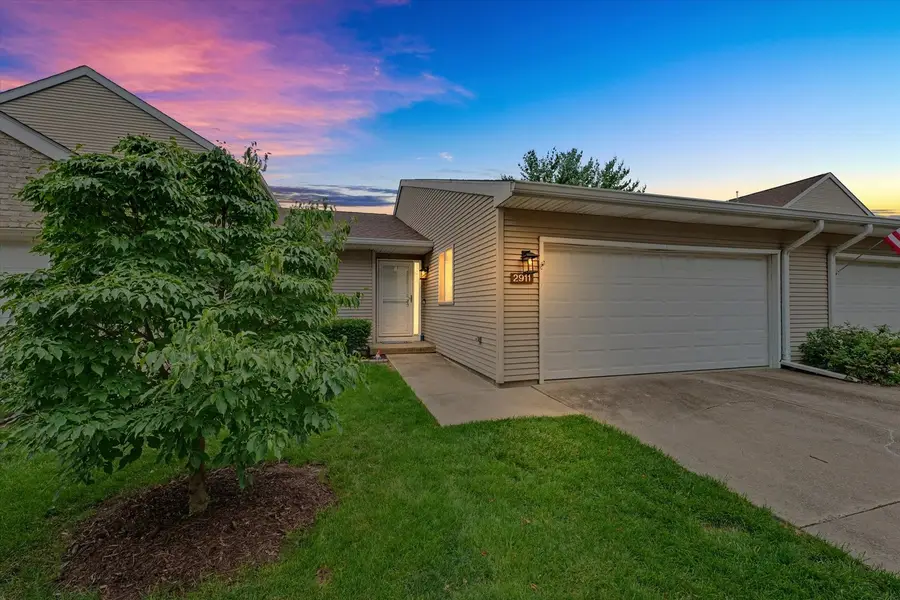 2911 Sierra Drive #2911, Champaign, IL 61822 - #3