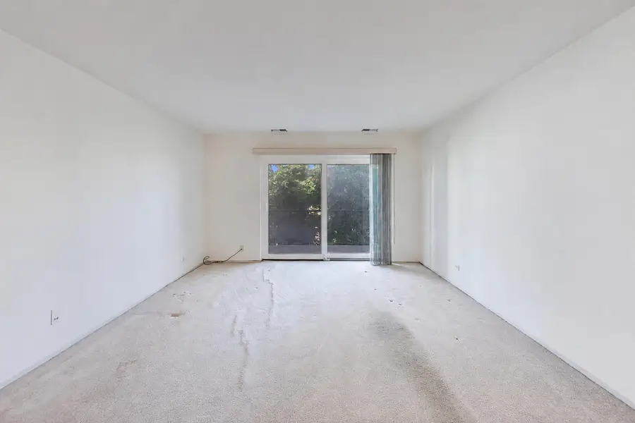 8620 Waukegan Road #303, Morton Grove, IL 60053 - #3