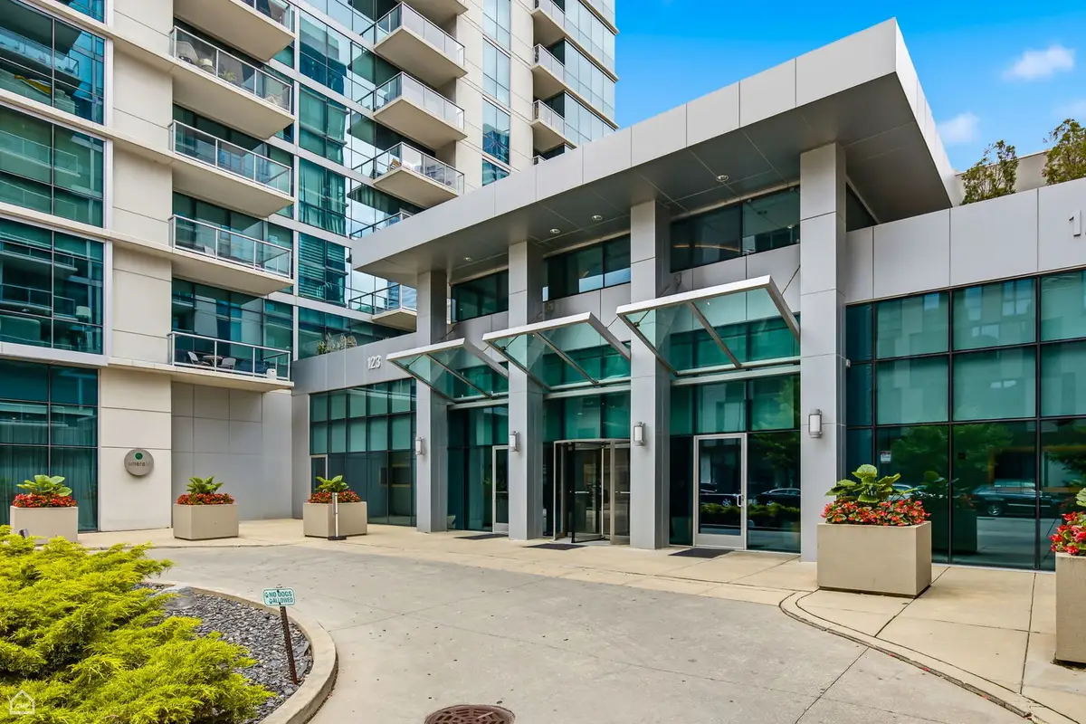 123 S Green Street #704B, Chicago, IL 60607 - #1