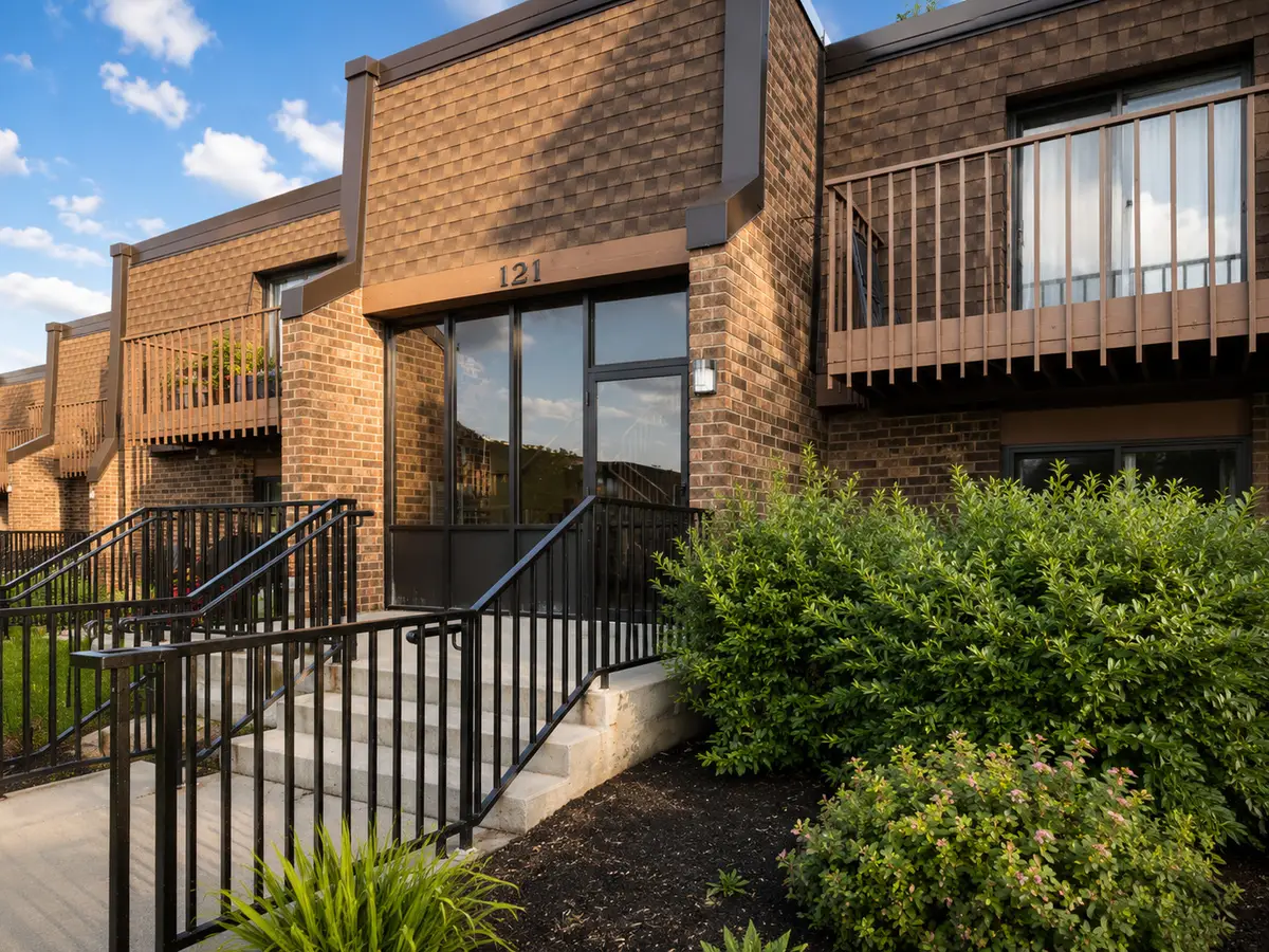 121 Mullingar Court #1D, Schaumburg, IL 60193 - #1