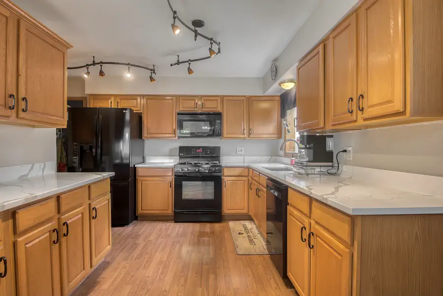 591 Sussex Court, Elk Grove Village, IL 60007 - #2