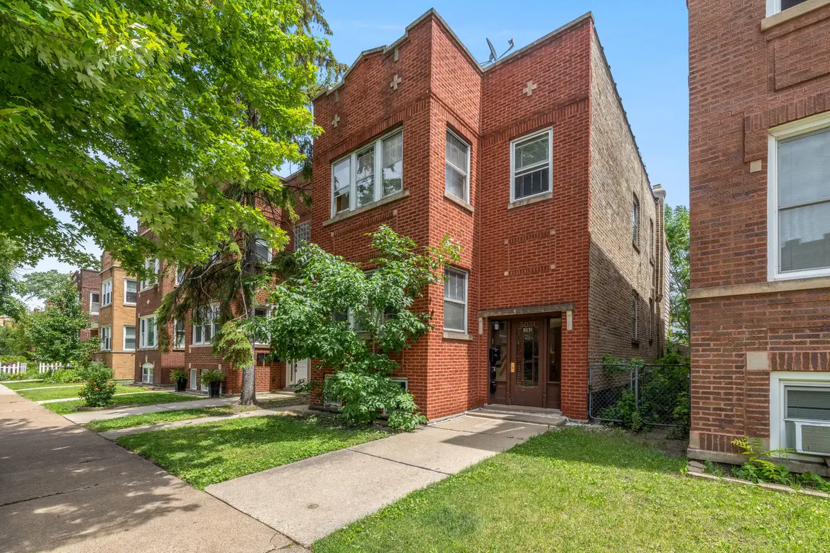 3031 N Davlin Court, Chicago, IL 60618 - #1