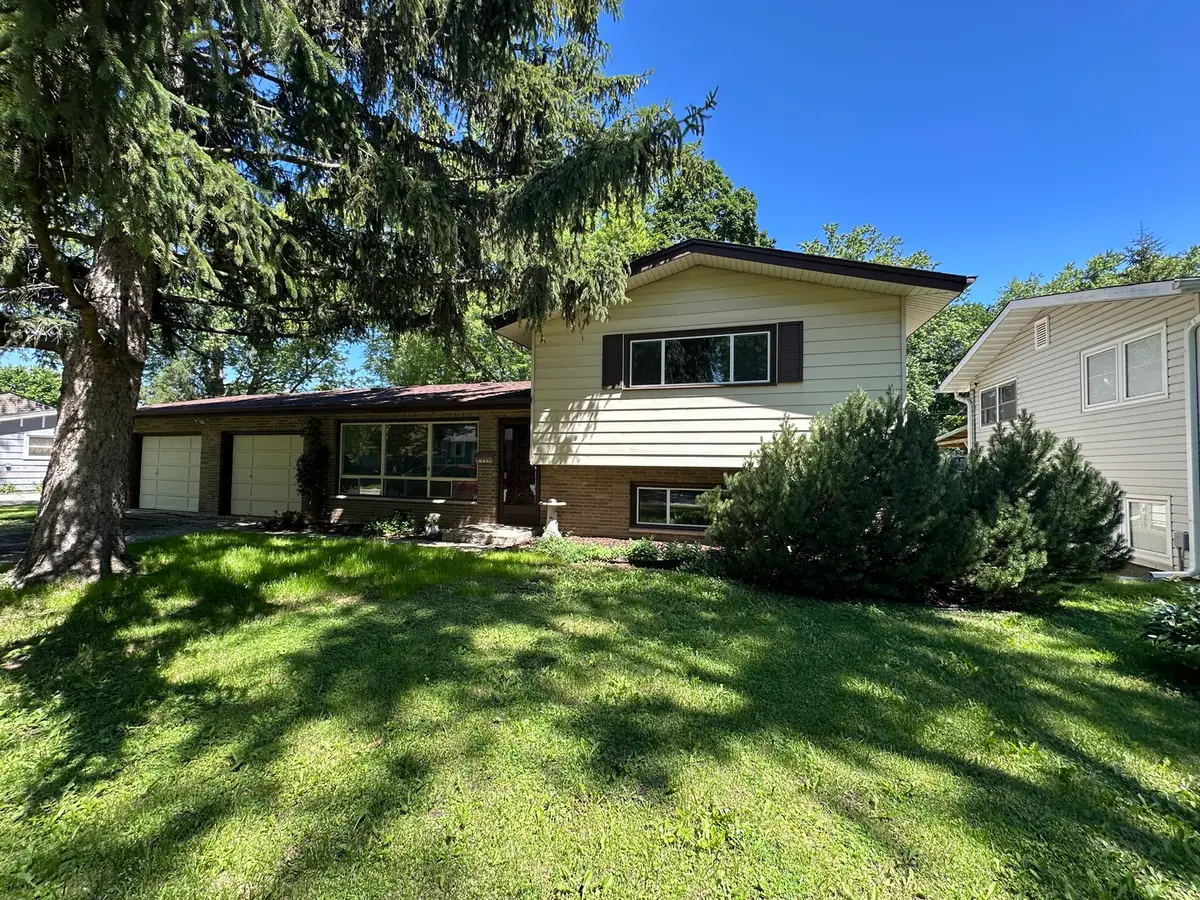 641 Clover Road, Wauconda, IL 60084 - #1