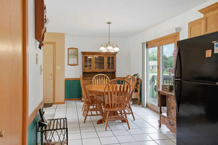 423 Wayne, Rochelle, IL 61068 - #3