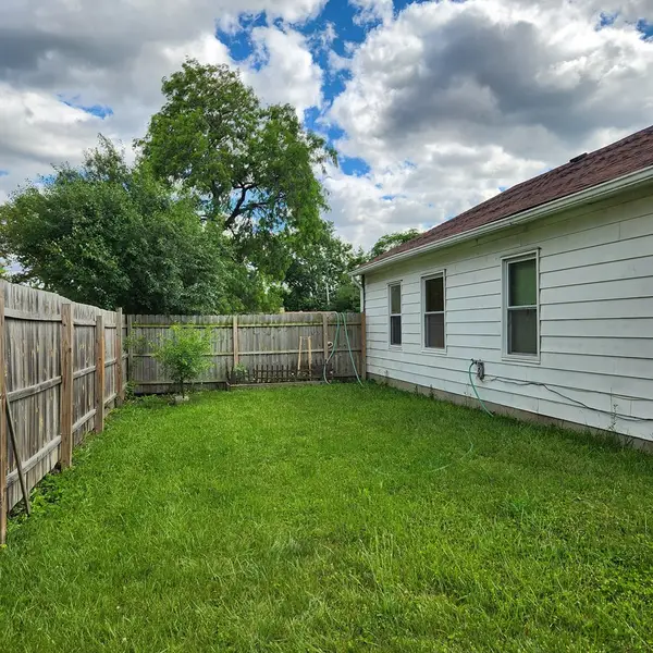 512 Cherry Circle, Glenview, IL 60025