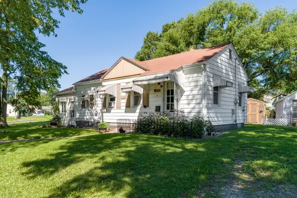 961 24th Avenue, Rock Island, IL 61201