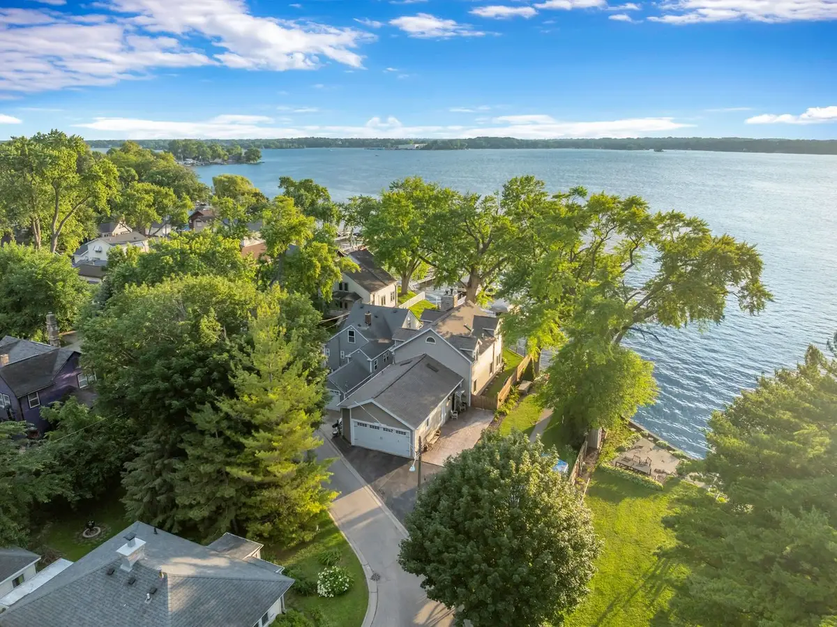 68 Lake Lane, Fox Lake, IL 60020 - #1