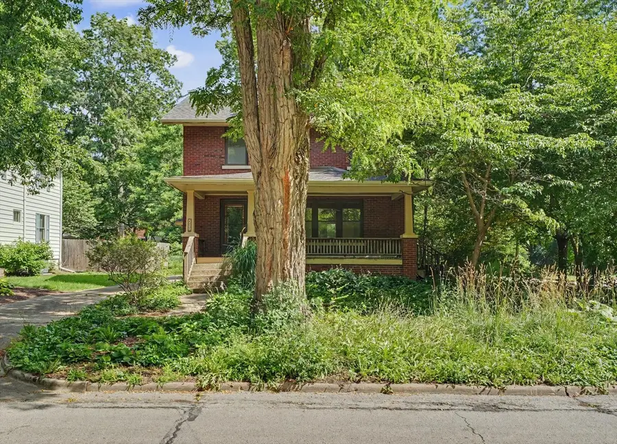 402 W Vermont Avenue, Urbana, IL 61801 - #2