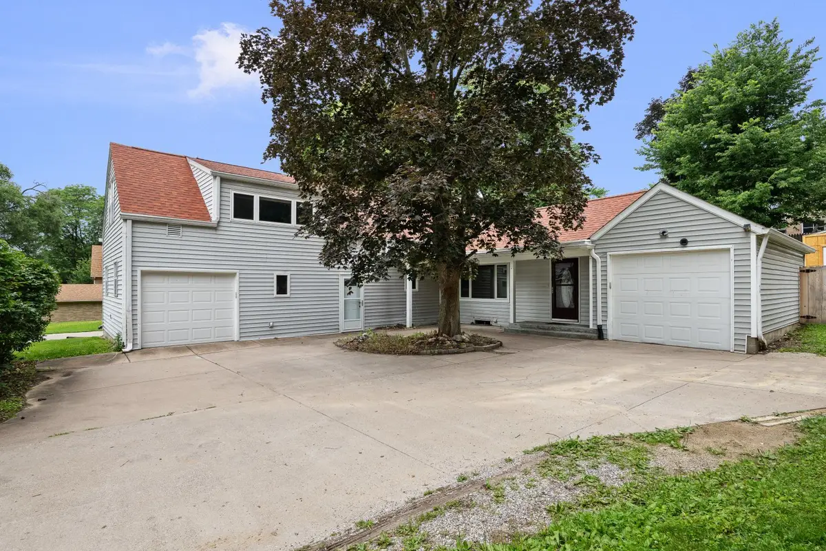 1321 46th Avenue, Rock Island, IL 61201 - #1