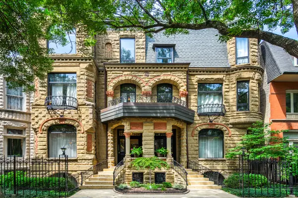 540 W Belden Avenue #1C, Chicago, IL 60614