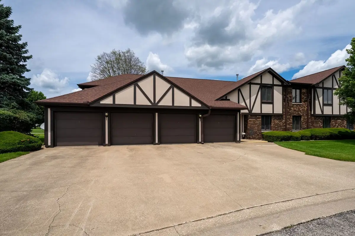 5 Crystal Court #5, Pontiac, IL 61764 - #1