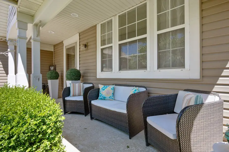 5 Vernon Court, South Elgin, IL 60177 - #2