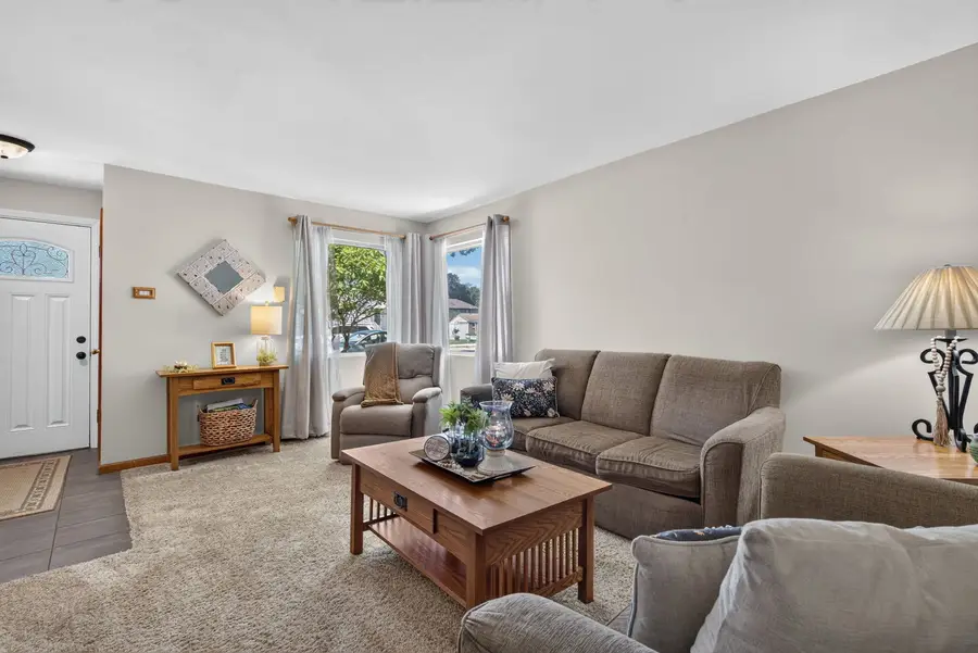 6109 S Neenah Avenue, Chicago, IL 60638 - #3