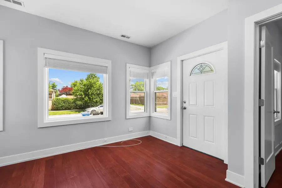 7351 W Barry Avenue, Chicago, IL 60707 - #3
