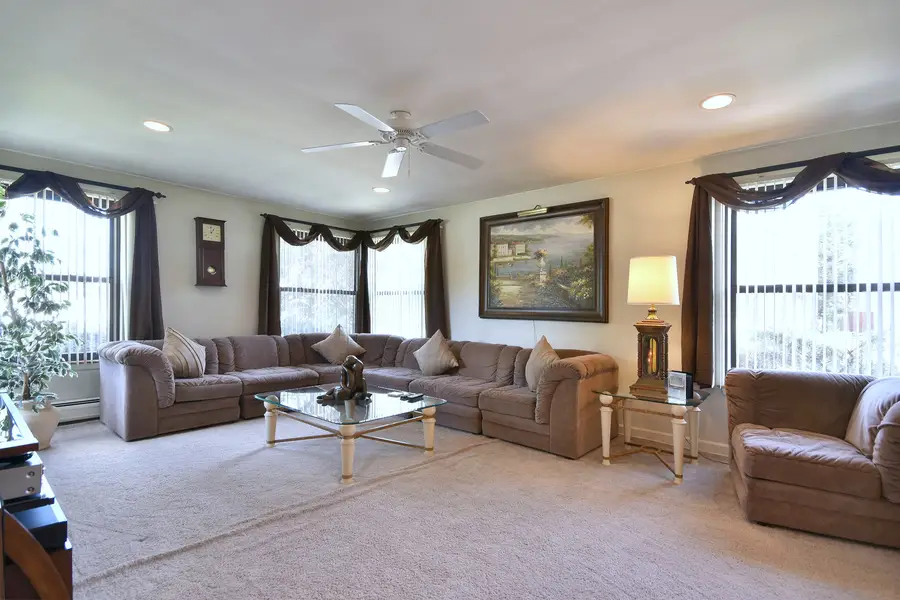 7315 W Dickens Avenue, Elmwood Park, IL 60707 - #3