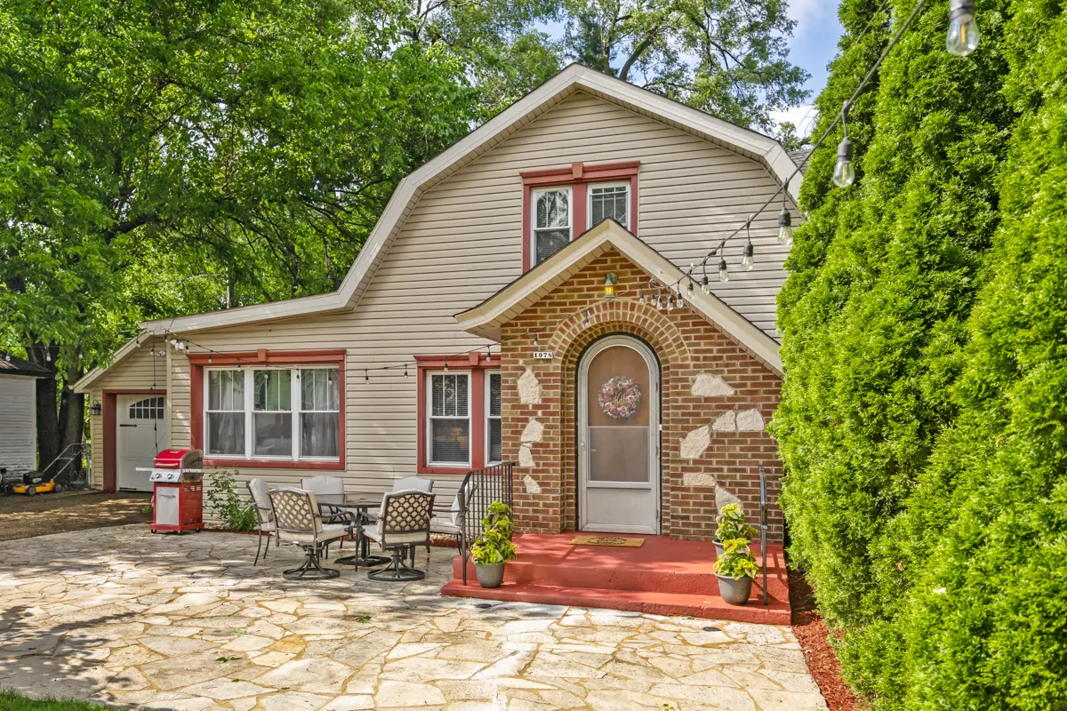 1078 Greenview Avenue, Des Plaines, IL 60016 - #1